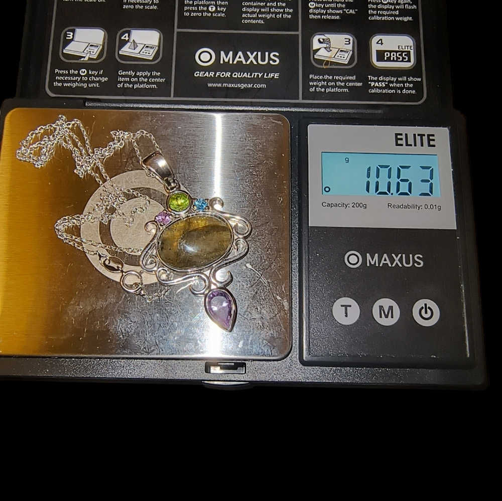 Labradorite, Amethyst & Sterling Silver Pendant - Picture 8 of 12